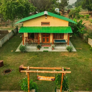 Mudhouse Cottage Moms Village