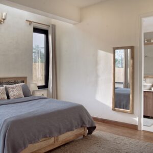 Deluxe Queen Room 2 (Almora)