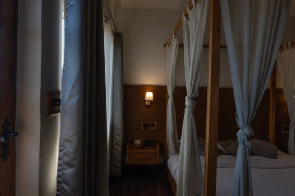 Kufri Deluxe Room - Image 7