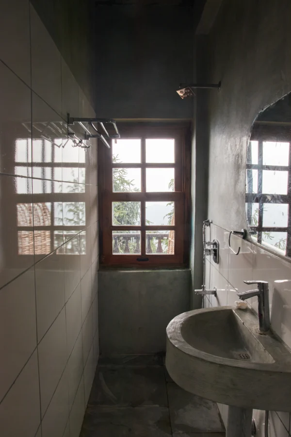 Kufri Small Dorm Room - Image 3