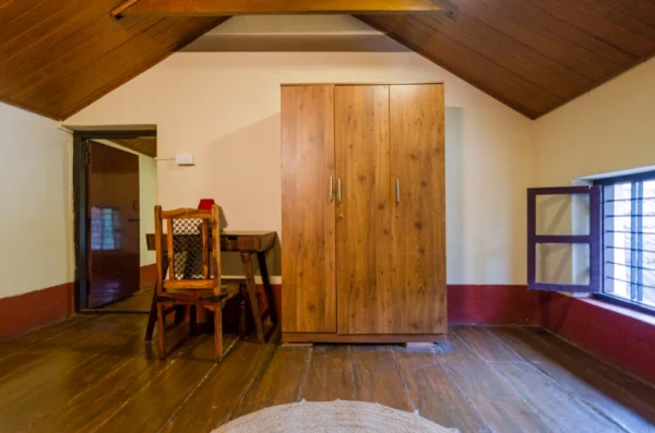 Cloudscape Vintage Bungalow - Image 11