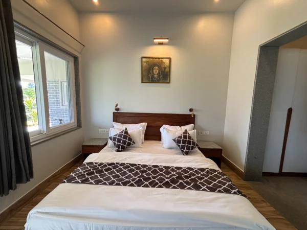 Cottage (Corbett) - Image 7