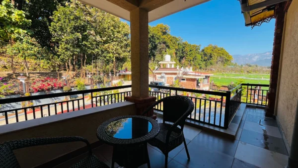 Premium Pine Chalet (Corbett) - Image 7