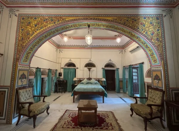 Neemkathana Royal Suite