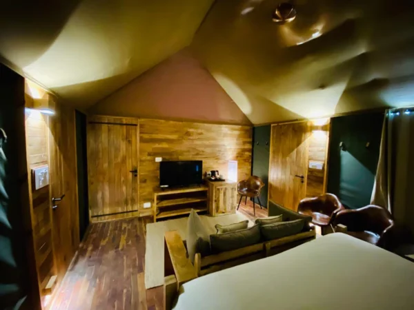 tnt Luxury Tents - Image 6