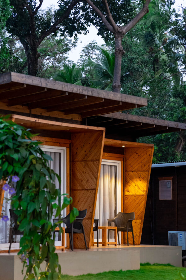 Devbag Super Luxury Cottage - Image 3