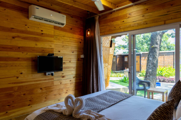 Devbag Semi Luxury Cottage - Image 9
