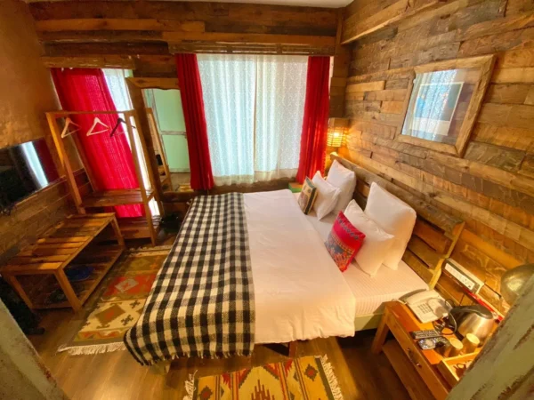 Meenabagh Shimla Budget Room - Image 3