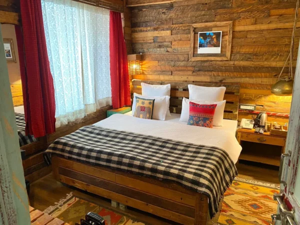 Meenabagh Shimla Budget Room