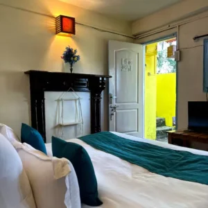 Furry Trails Single Room