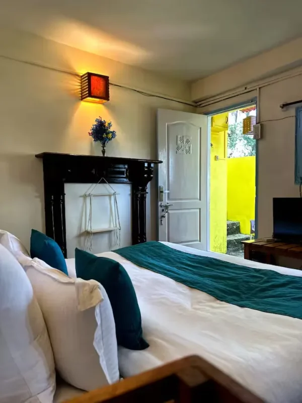 Furry Trails Single Room