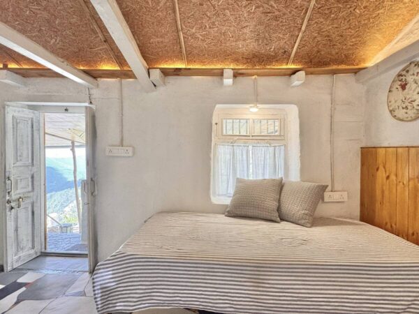 Mukteshwar Wabi Room - Image 6