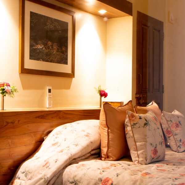Fateh Double Room with Patio - Image 4
