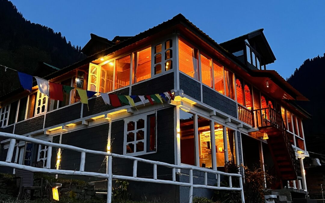 Jaadooghar Mountain Mist