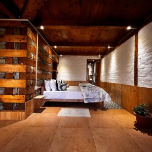 Nathan Duplex Room