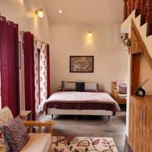 Cottage 1 : The Hidden Groove