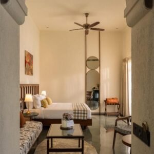 Premium Bedroom: Lake Manor